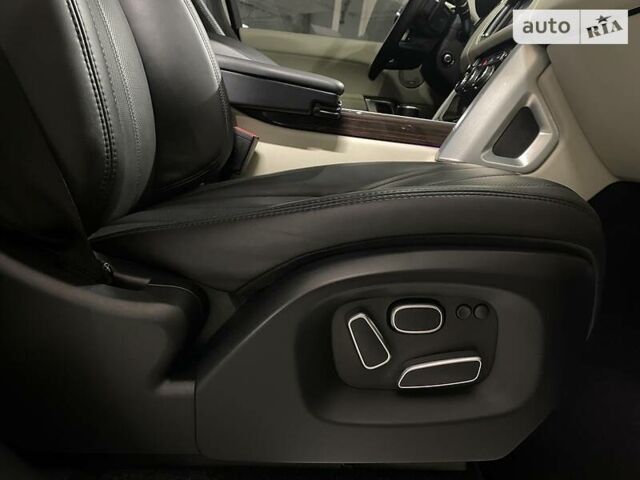 Черный Ленд Ровер Рендж Ровер, объемом двигателя 3 л и пробегом 220 тыс. км за 29900 $, фото 97 на Automoto.ua