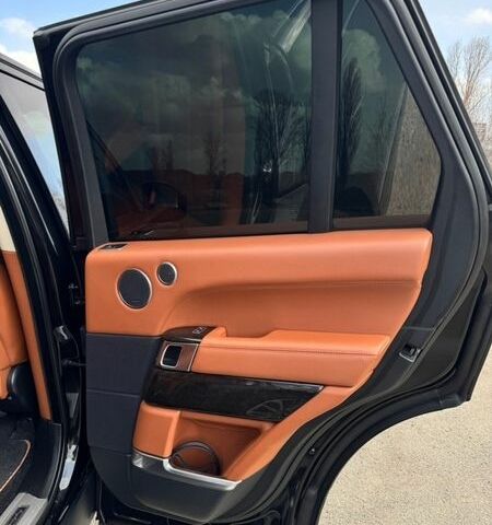 Чорний Ленд Ровер Рендж Ровер, об'ємом двигуна 4.37 л та пробігом 225 тис. км за 34500 $, фото 27 на Automoto.ua