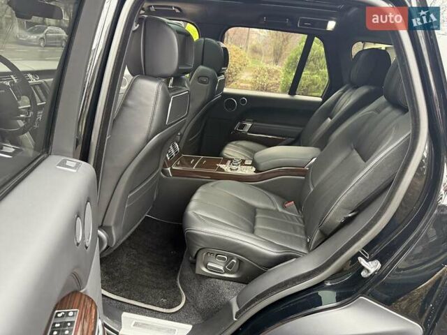 Чорний Ленд Ровер Рендж Ровер, об'ємом двигуна 5 л та пробігом 175 тис. км за 26950 $, фото 39 на Automoto.ua