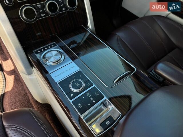 Чорний Ленд Ровер Рендж Ровер, об'ємом двигуна 4.37 л та пробігом 225 тис. км за 31900 $, фото 28 на Automoto.ua