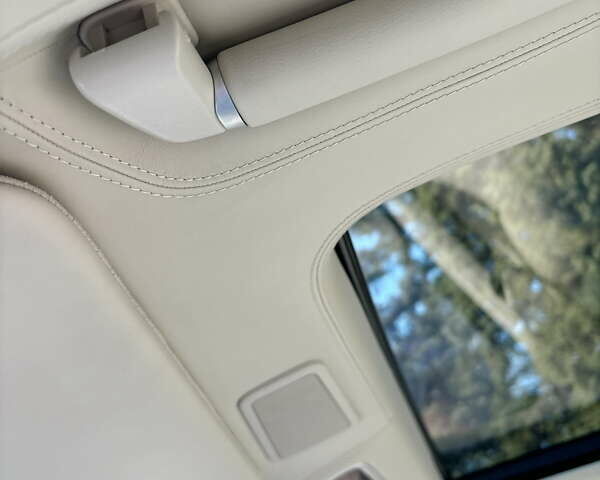 Чорний Ленд Ровер Рендж Ровер, об'ємом двигуна 5 л та пробігом 206 тис. км за 27800 $, фото 16 на Automoto.ua