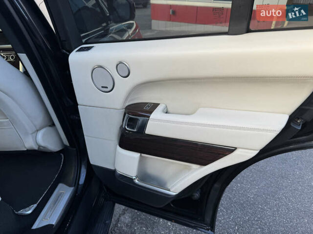 Чорний Ленд Ровер Рендж Ровер, об'ємом двигуна 4.4 л та пробігом 185 тис. км за 32500 $, фото 37 на Automoto.ua