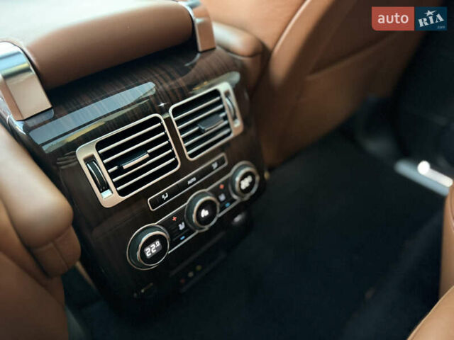 Ленд Ровер Рендж Ровер 2013 у Одесі на Automoto.ua Чорний Ленд Ровер Рендж Ровер, об'ємом двигуна 4.37 л та пробігом 222 тис. км за 31900 $, фото 63 на Automoto.ua