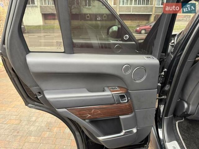 Чорний Ленд Ровер Рендж Ровер, об'ємом двигуна 5 л та пробігом 175 тис. км за 26950 $, фото 11 на Automoto.ua