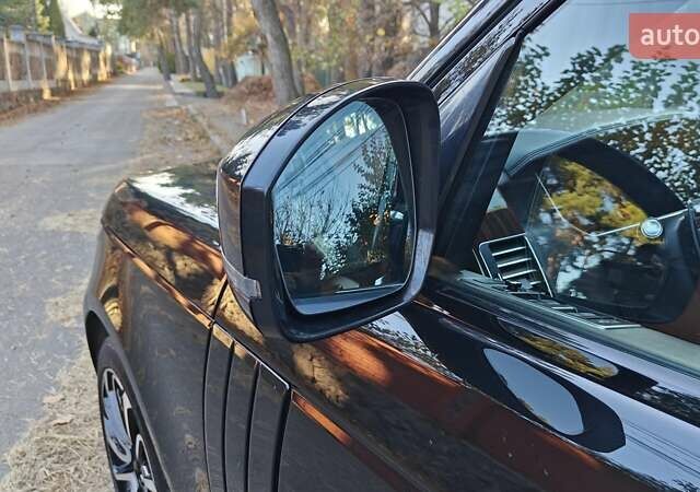 Черный Ленд Ровер Рендж Ровер, объемом двигателя 5 л и пробегом 137 тыс. км за 32000 $, фото 40 на Automoto.ua