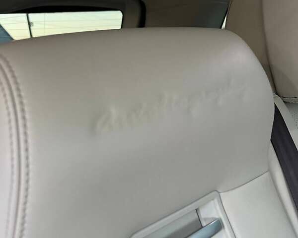 Чорний Ленд Ровер Рендж Ровер, об'ємом двигуна 5 л та пробігом 248 тис. км за 35000 $, фото 26 на Automoto.ua