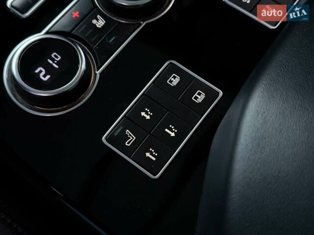 Черный Ленд Ровер Рендж Ровер, объемом двигателя 4.37 л и пробегом 207 тыс. км за 31500 $, фото 56 на Automoto.ua