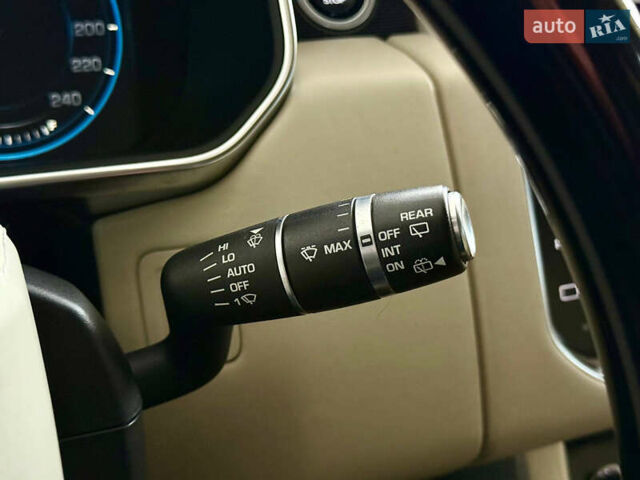 Чорний Ленд Ровер Рендж Ровер, об'ємом двигуна 4.4 л та пробігом 240 тис. км за 29500 $, фото 68 на Automoto.ua