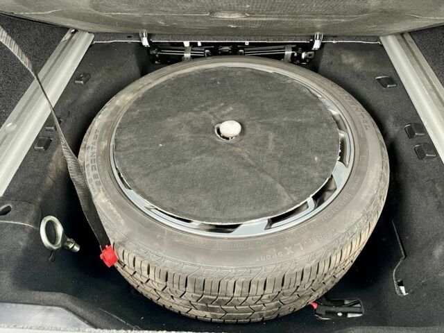 Черный Ленд Ровер Рендж Ровер, объемом двигателя 5 л и пробегом 98 тыс. км за 35000 $, фото 20 на Automoto.ua