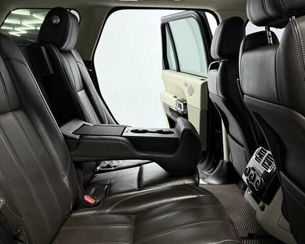 Чорний Ленд Ровер Рендж Ровер, об'ємом двигуна 4.37 л та пробігом 216 тис. км за 27500 $, фото 32 на Automoto.ua