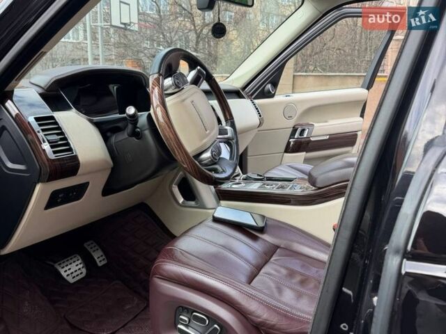 Чорний Ленд Ровер Рендж Ровер, об'ємом двигуна 5 л та пробігом 229 тис. км за 36999 $, фото 10 на Automoto.ua