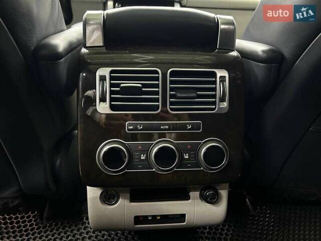 Черный Ленд Ровер Рендж Ровер, объемом двигателя 5 л и пробегом 115 тыс. км за 26500 $, фото 16 на Automoto.ua
