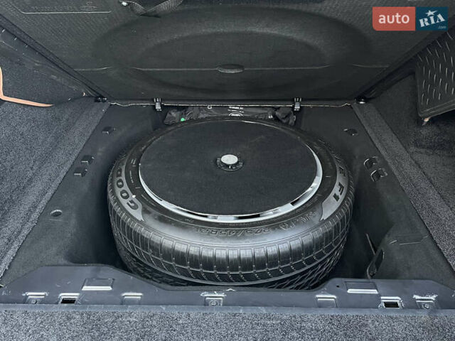 Чорний Ленд Ровер Рендж Ровер, об'ємом двигуна 5 л та пробігом 125 тис. км за 41000 $, фото 79 на Automoto.ua