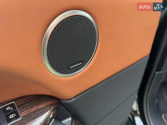 Ленд Ровер Рендж Ровер 2013 у Одесі на Automoto.ua Чорний Ленд Ровер Рендж Ровер, об'ємом двигуна 4.37 л та пробігом 222 тис. км за 31900 $, фото 43 на Automoto.ua