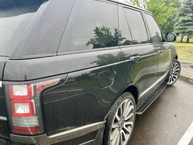 Чорний Ленд Ровер Рендж Ровер, об'ємом двигуна 5 л та пробігом 100 тис. км за 35000 $, фото 15 на Automoto.ua