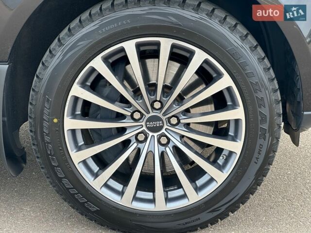 Черный Ленд Ровер Рендж Ровер, объемом двигателя 5 л и пробегом 52 тыс. км за 37800 $, фото 9 на Automoto.ua