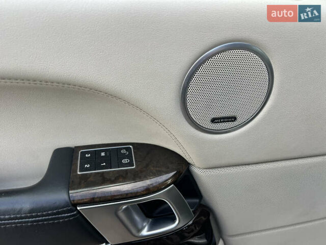 Черный Ленд Ровер Рендж Ровер, объемом двигателя 4.37 л и пробегом 170 тыс. км за 27900 $, фото 13 на Automoto.ua