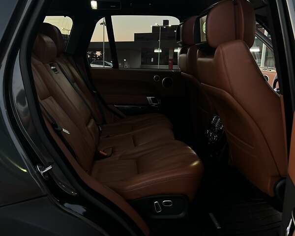 Чорний Ленд Ровер Рендж Ровер, об'ємом двигуна 5 л та пробігом 125 тис. км за 41000 $, фото 17 на Automoto.ua