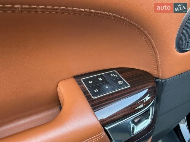 Черный Ленд Ровер Рендж Ровер, объемом двигателя 5 л и пробегом 77 тыс. км за 39999 $, фото 37 на Automoto.ua