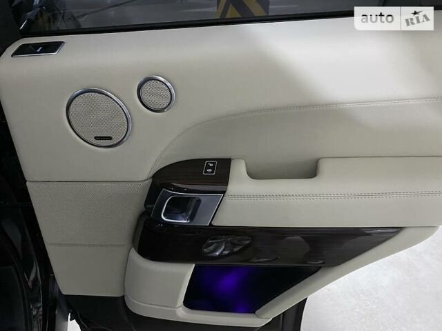 Черный Ленд Ровер Рендж Ровер, объемом двигателя 3 л и пробегом 220 тыс. км за 29900 $, фото 80 на Automoto.ua