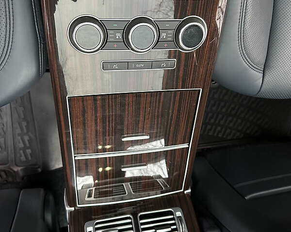 Черный Ленд Ровер Рендж Ровер, объемом двигателя 4.4 л и пробегом 250 тыс. км за 29900 $, фото 14 на Automoto.ua