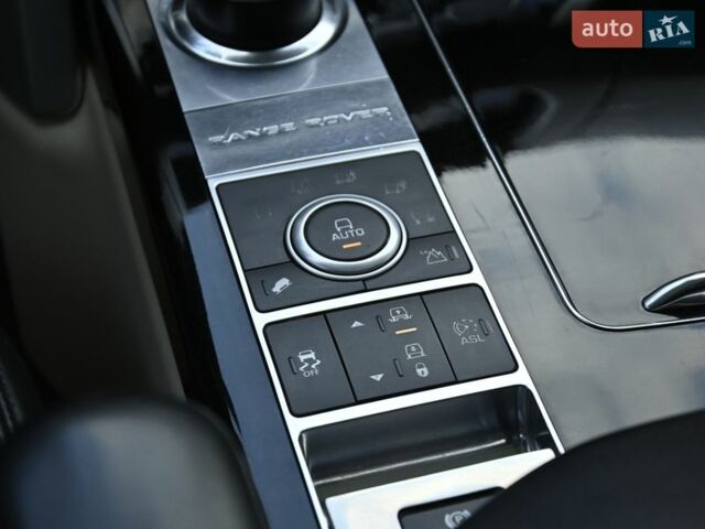 Черный Ленд Ровер Рендж Ровер, объемом двигателя 4.4 л и пробегом 205 тыс. км за 33900 $, фото 65 на Automoto.ua