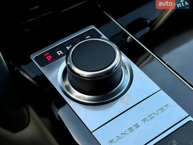 Черный Ленд Ровер Рендж Ровер, объемом двигателя 5 л и пробегом 240 тыс. км за 30900 $, фото 37 на Automoto.ua