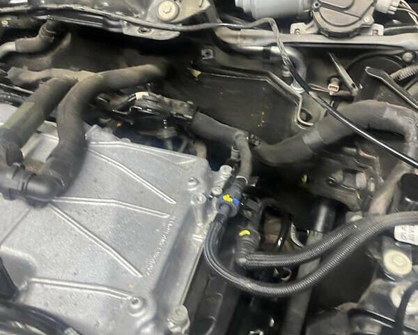 Чорний Ленд Ровер Рендж Ровер, об'ємом двигуна 2.99 л та пробігом 181 тис. км за 32000 $, фото 35 на Automoto.ua