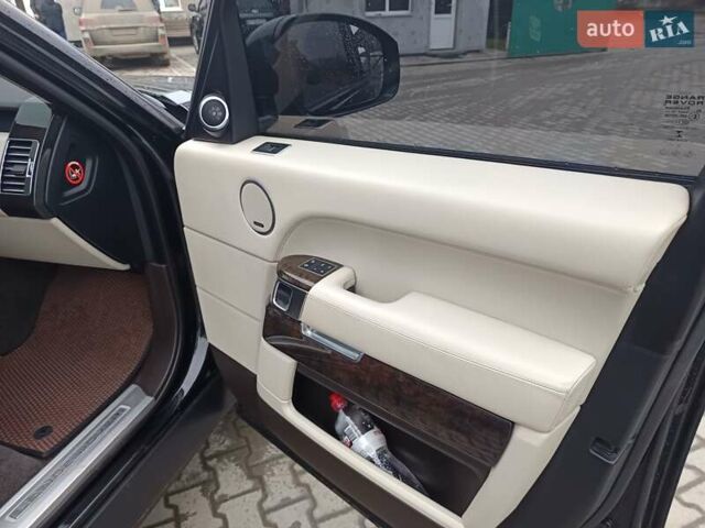 Чорний Ленд Ровер Рендж Ровер, об'ємом двигуна 4.37 л та пробігом 214 тис. км за 34500 $, фото 8 на Automoto.ua