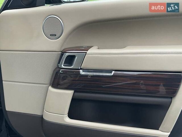 Чорний Ленд Ровер Рендж Ровер, об'ємом двигуна 4.4 л та пробігом 132 тис. км за 36800 $, фото 31 на Automoto.ua