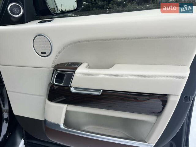 Чорний Ленд Ровер Рендж Ровер, об'ємом двигуна 5 л та пробігом 139 тис. км за 25900 $, фото 22 на Automoto.ua