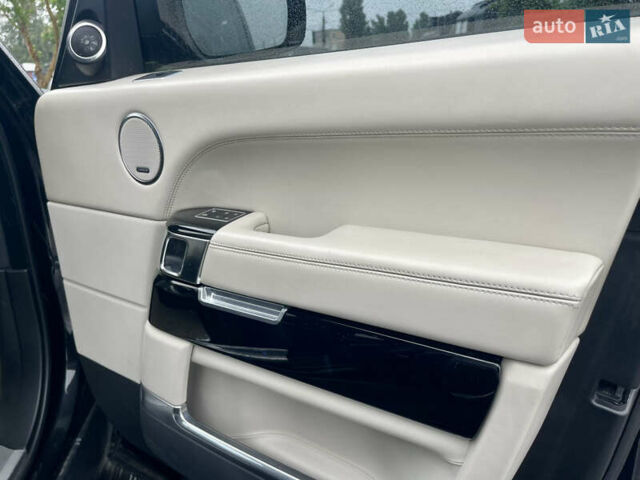 Чорний Ленд Ровер Рендж Ровер, об'ємом двигуна 5 л та пробігом 93 тис. км за 40000 $, фото 15 на Automoto.ua