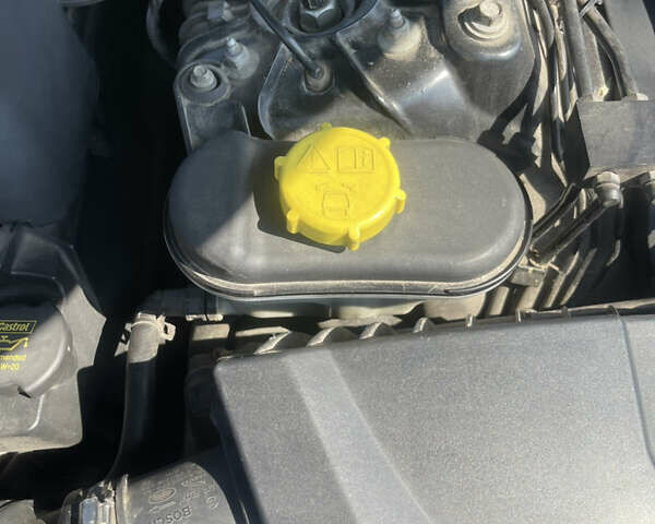 Черный Ленд Ровер Рендж Ровер, объемом двигателя 5 л и пробегом 200 тыс. км за 31000 $, фото 10 на Automoto.ua