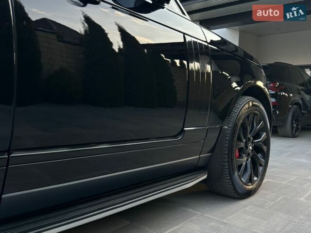 Чорний Ленд Ровер Рендж Ровер, об'ємом двигуна 5 л та пробігом 207 тис. км за 25900 $, фото 12 на Automoto.ua