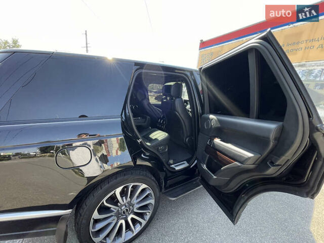 Черный Ленд Ровер Рендж Ровер, объемом двигателя 5 л и пробегом 200 тыс. км за 31000 $, фото 35 на Automoto.ua