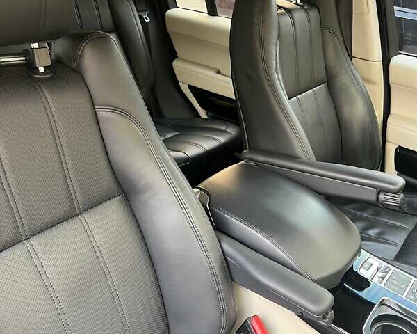 Черный Ленд Ровер Рендж Ровер, объемом двигателя 2.99 л и пробегом 137 тыс. км за 31000 $, фото 3 на Automoto.ua