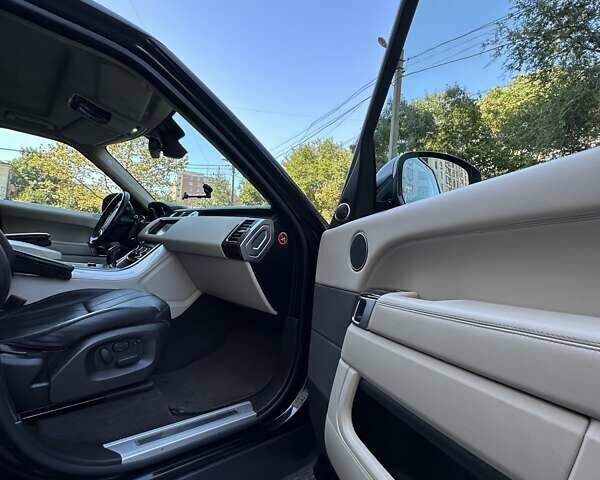 Черный Ленд Ровер Рендж Ровер, объемом двигателя 3 л и пробегом 110 тыс. км за 30000 $, фото 4 на Automoto.ua