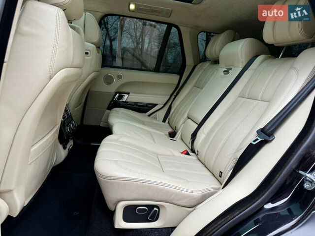 Чорний Ленд Ровер Рендж Ровер, об'ємом двигуна 4.4 л та пробігом 240 тис. км за 29500 $, фото 35 на Automoto.ua