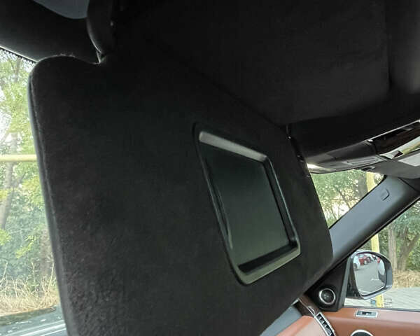 Чорний Ленд Ровер Рендж Ровер, об'ємом двигуна 5 л та пробігом 125 тис. км за 41000 $, фото 76 на Automoto.ua