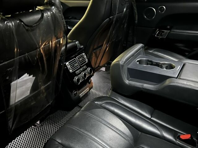 Ленд Ровер Рендж Ровер 2013 у Києві на Automoto.ua Чорний Ленд Ровер Рендж Ровер, об'ємом двигуна 5 л та пробігом 150 тис. км за 32800 $, фото 2 на Automoto.ua