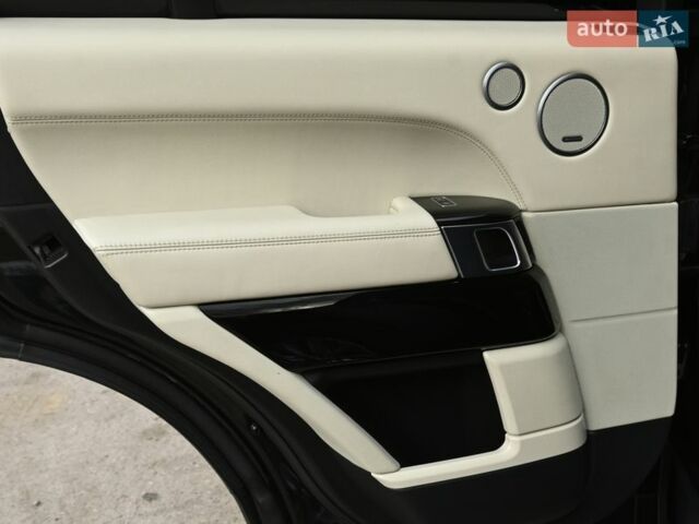 Черный Ленд Ровер Рендж Ровер, объемом двигателя 4.4 л и пробегом 205 тыс. км за 33900 $, фото 45 на Automoto.ua