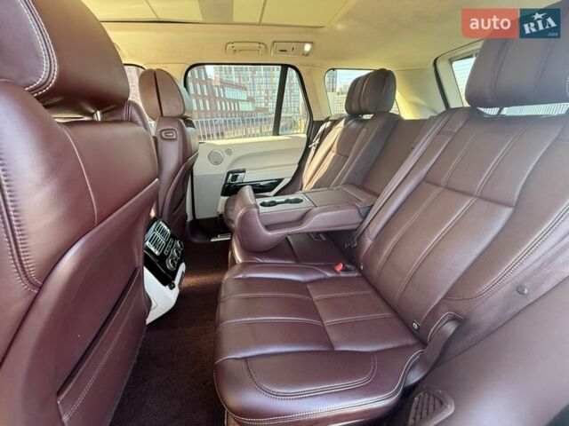 Чорний Ленд Ровер Рендж Ровер, об'ємом двигуна 2.99 л та пробігом 170 тис. км за 37000 $, фото 64 на Automoto.ua