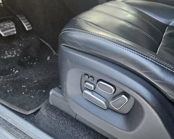 Черный Ленд Ровер Рендж Ровер, объемом двигателя 5 л и пробегом 186 тыс. км за 35000 $, фото 5 на Automoto.ua