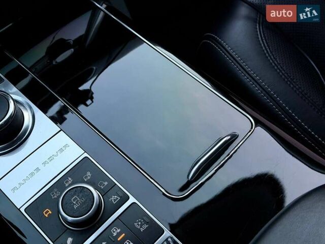 Черный Ленд Ровер Рендж Ровер, объемом двигателя 4.37 л и пробегом 207 тыс. км за 31500 $, фото 79 на Automoto.ua