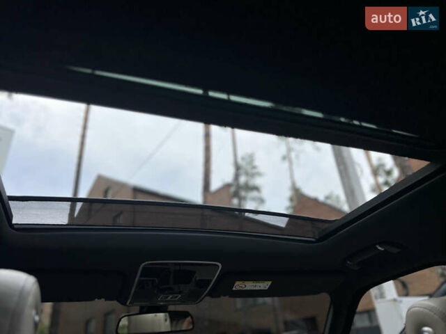 Чорний Ленд Ровер Рендж Ровер, об'ємом двигуна 5 л та пробігом 260 тис. км за 33000 $, фото 56 на Automoto.ua
