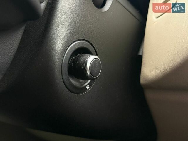 Черный Ленд Ровер Рендж Ровер, объемом двигателя 4.37 л и пробегом 182 тыс. км за 27900 $, фото 53 на Automoto.ua