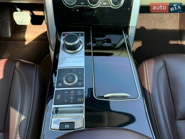 Чорний Ленд Ровер Рендж Ровер, об'ємом двигуна 2.99 л та пробігом 170 тис. км за 37000 $, фото 25 на Automoto.ua