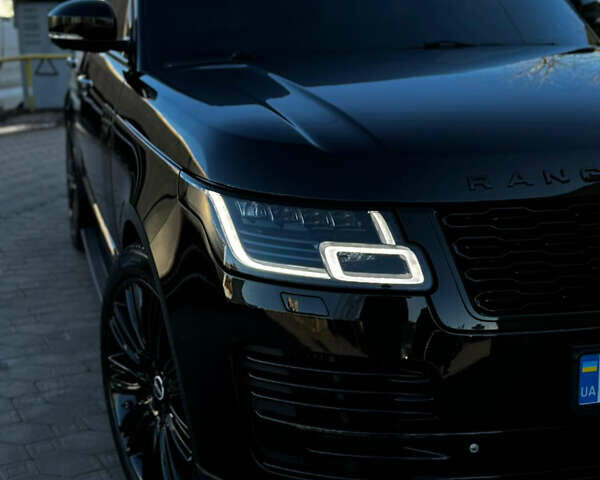 Черный Ленд Ровер Рендж Ровер, объемом двигателя 4.37 л и пробегом 227 тыс. км за 40000 $, фото 3 на Automoto.ua