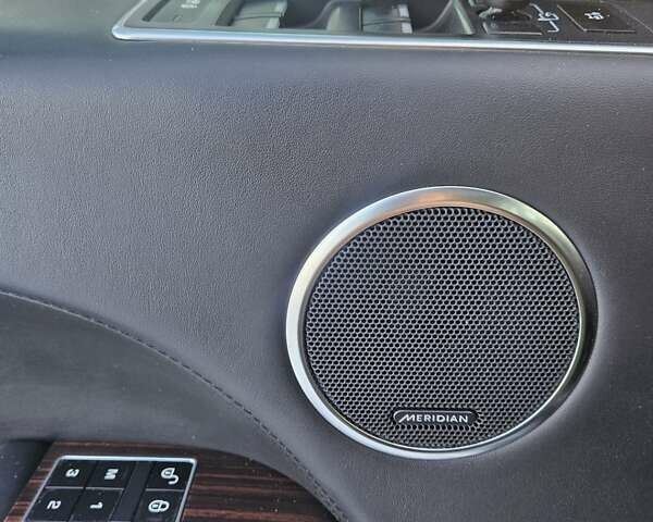 Черный Ленд Ровер Рендж Ровер, объемом двигателя 5 л и пробегом 186 тыс. км за 35000 $, фото 6 на Automoto.ua