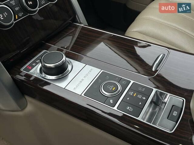 Чорний Ленд Ровер Рендж Ровер, об'ємом двигуна 4.4 л та пробігом 132 тис. км за 36800 $, фото 29 на Automoto.ua